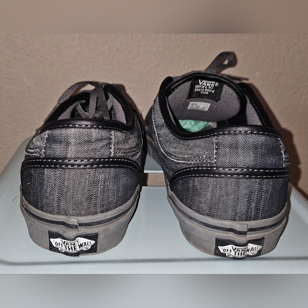 Vans Gray Low-Top Skate Sneakers - Picture 4 of 6